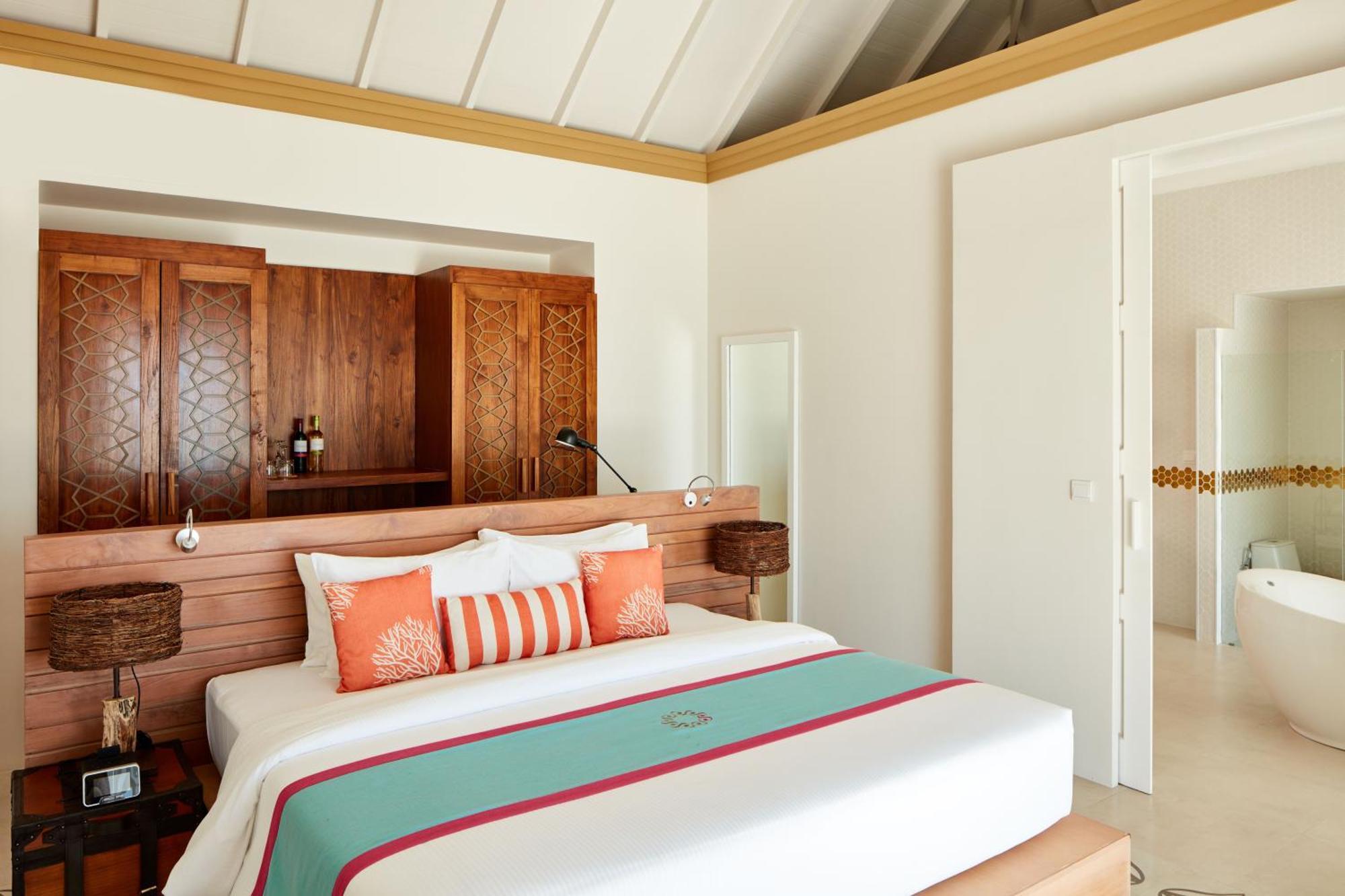 Resort Sun Siyam Iru Veli - 24 Premium With Free Transfers Hulhudheli